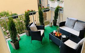 Niki Apartment